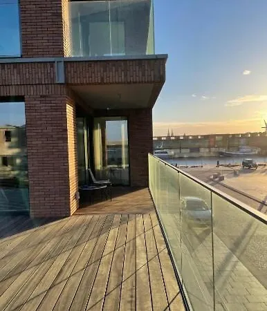 Apartamento Luxueus Met Groot Terras
